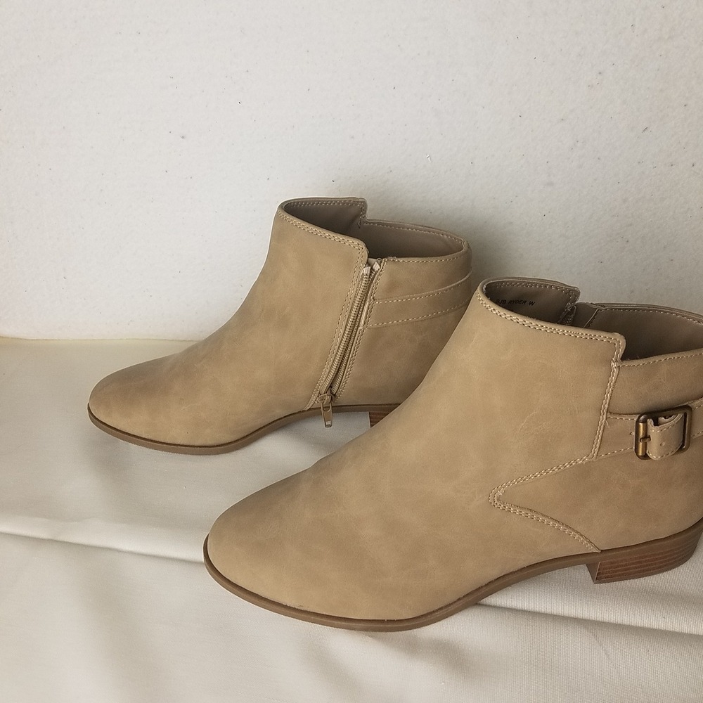 SJB Ryder W Women's‎ Tan Faux Suede Ankle Boots Side Zip Buckle Low Heel 10W